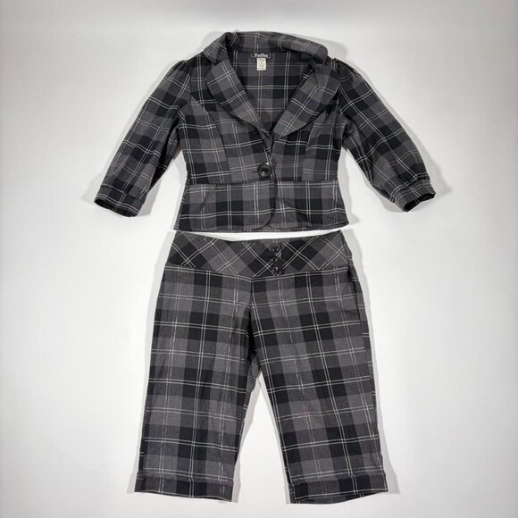 Valia Pants - 2000s Striped Jacket + Capi Suit Set